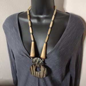 27.5 Inch Wood And Plastic Bead Necklace